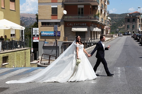 Leonello e Fiorella attraversano … Abbey Road!